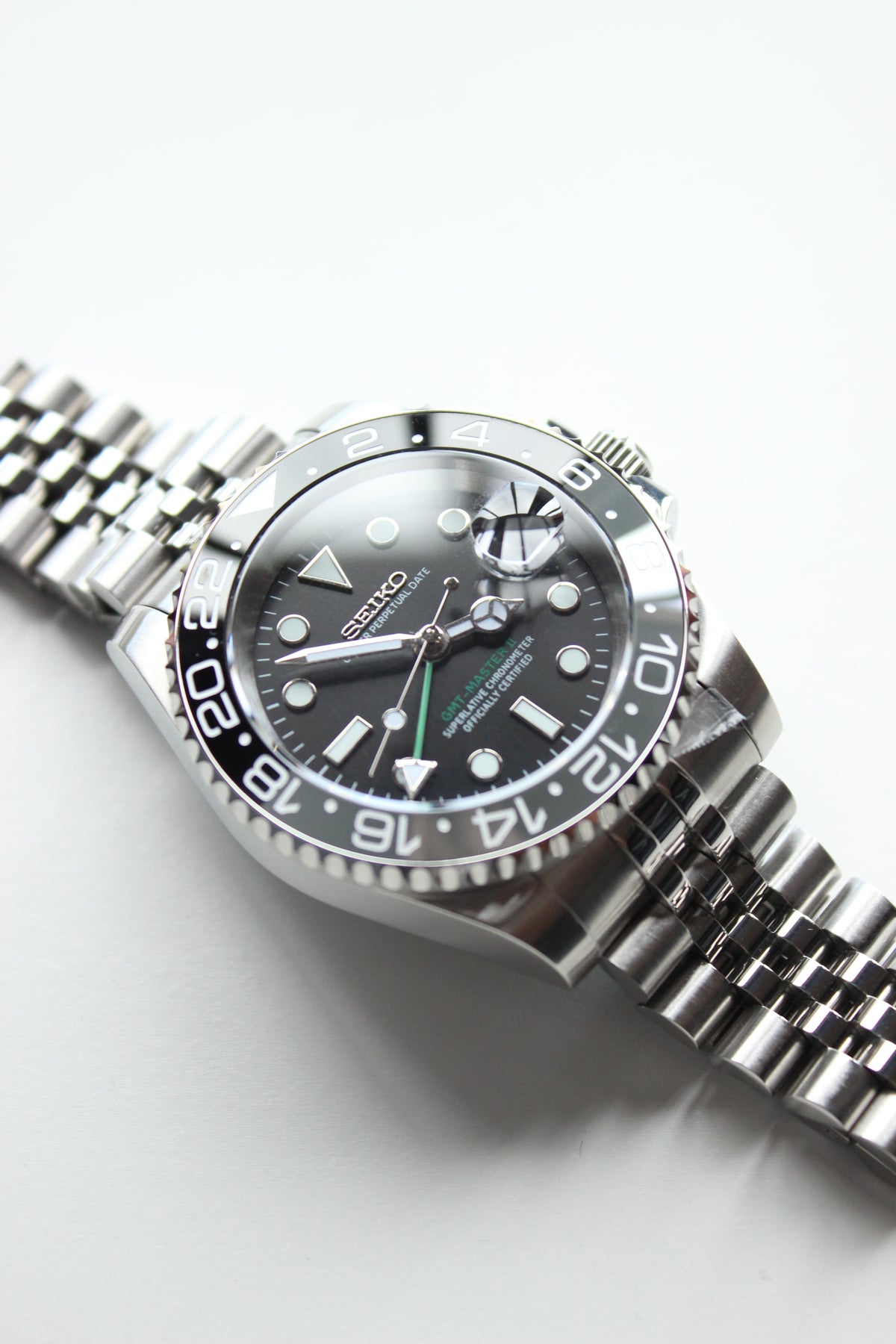 Bruce Wayne GMT Seiko Mod