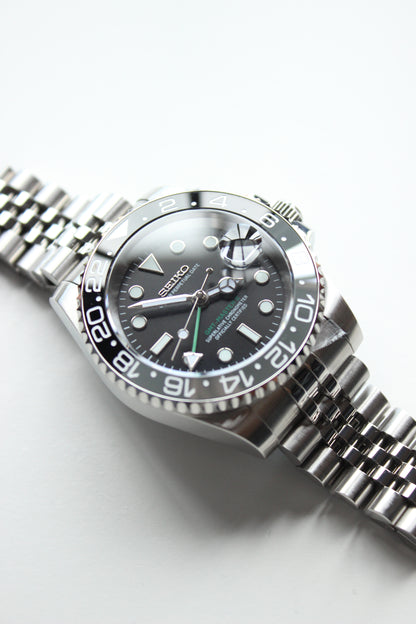 Bruce Wayne GMT Seiko Mod
