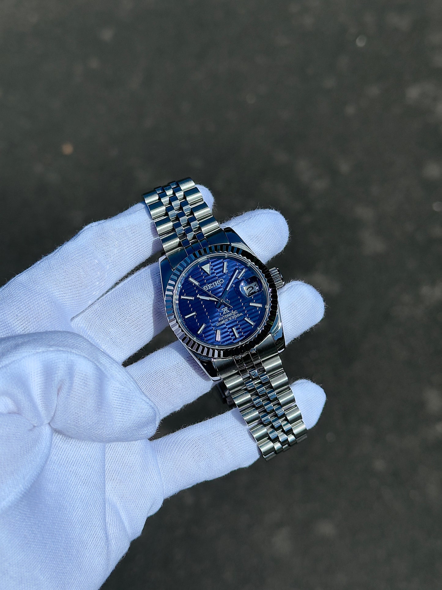 Motif Date - Deep Blue