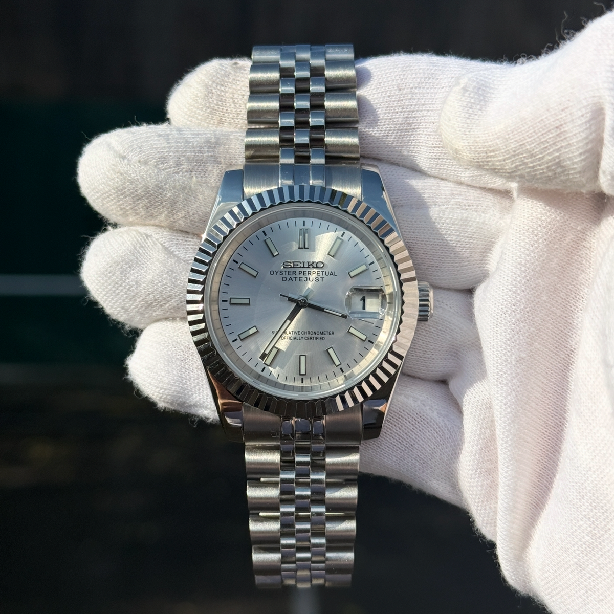 Sunburst Date - Sterling Mist