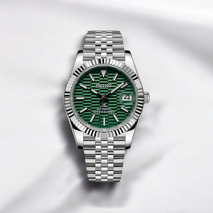 Motif Date - Forrest Green