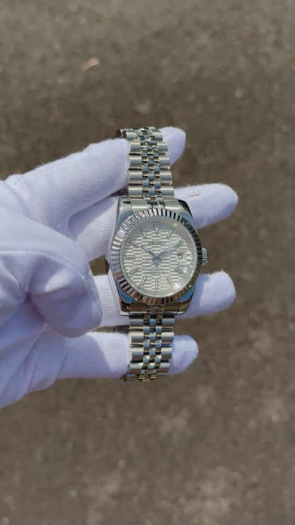 Motif Date - Frost Weave