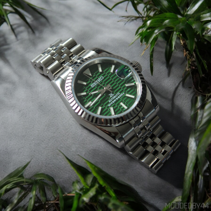 Motif Date - Forrest Green